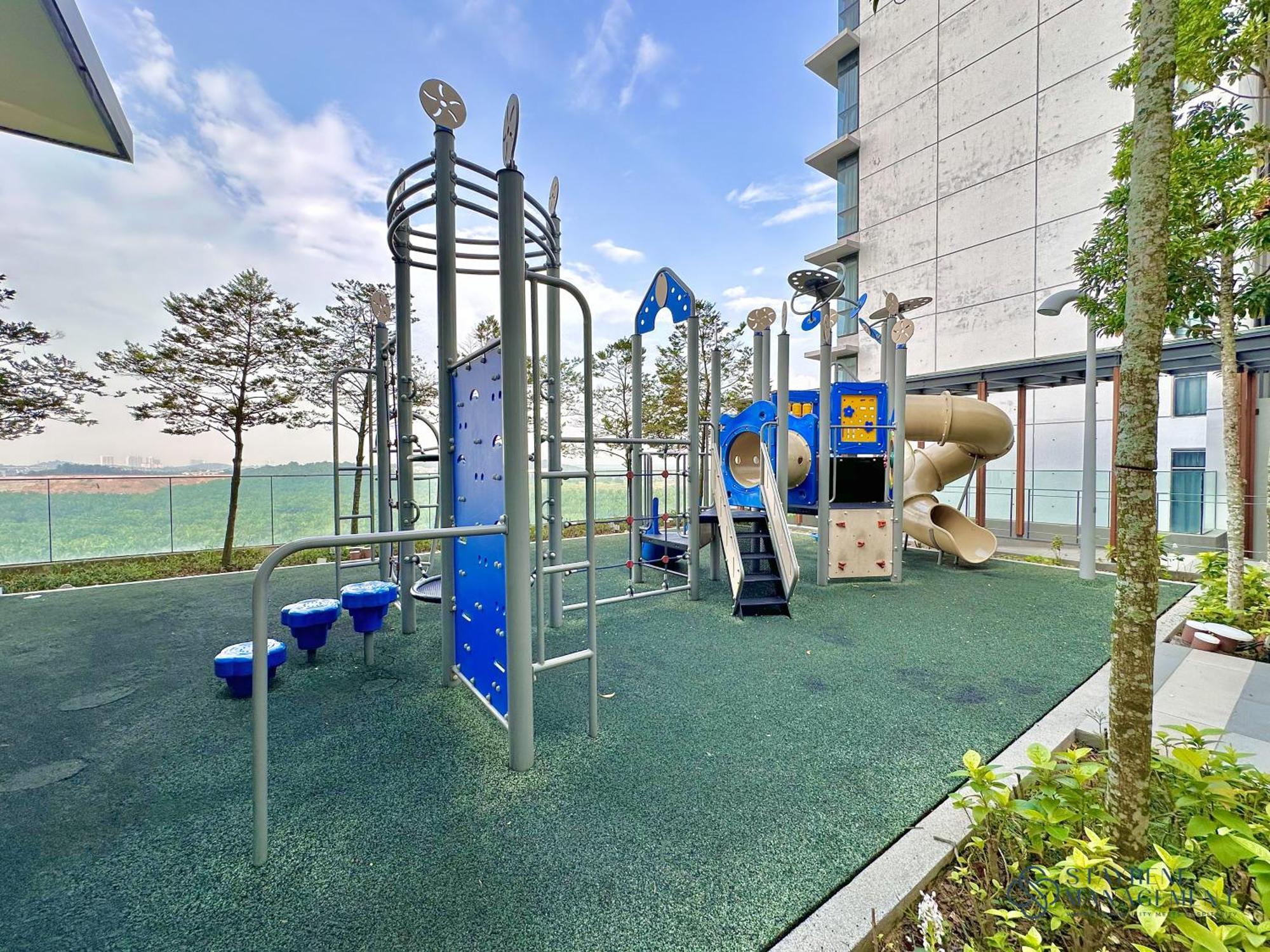 Grand Medini Residence Nusajaya By Stayrene Luaran gambar
