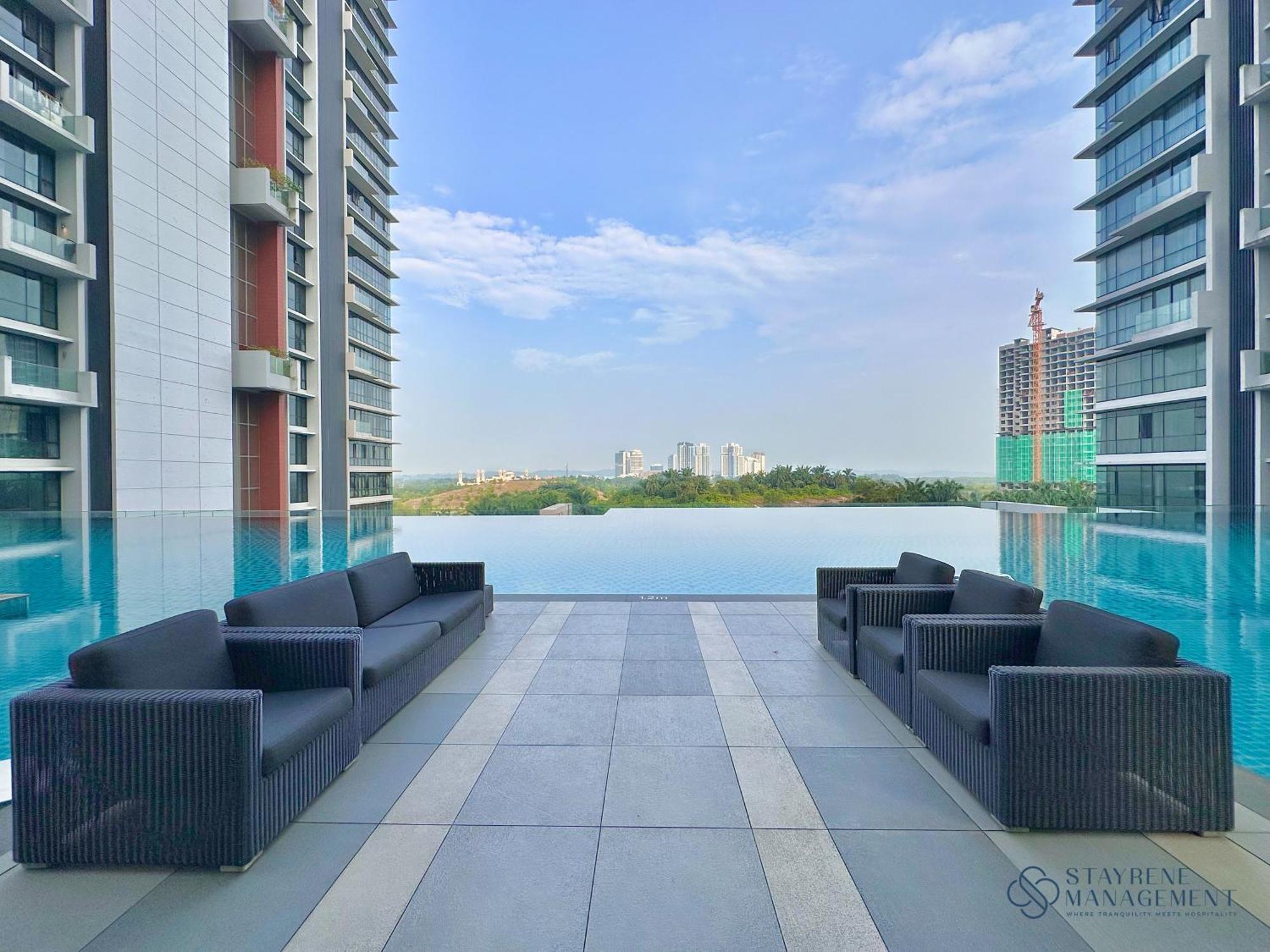 Grand Medini Residence Nusajaya By Stayrene Luaran gambar